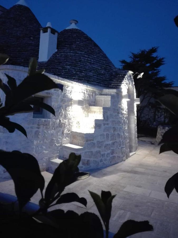 セルヴァ・ディ・ファザーノ Trulli Giaci&Mauriアパートホテル エクステリア 写真